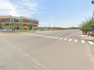 Cuối năm cần bán khuôn đất mt đường tại nguyễn địa lô. dt 21x18.5  khu vực xây cao tầng  60 tỷ tl