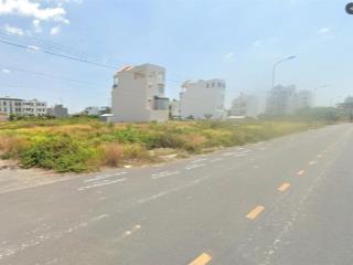 Cuối năm cần bán khuôn đất mt đường tại nguyễn văn kỉnh. dt 21x18.5m  khu vực xây cao tầng  60 tỷ