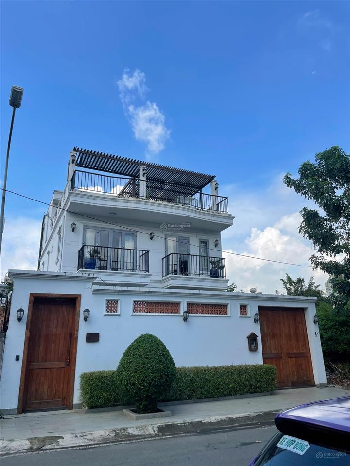 Bán nhanh căn nhà mt tại trương văn bang  7x18.5m  nhà 2 tầng  ctxd 1h + 4t, giá 20 tỷ còn tl