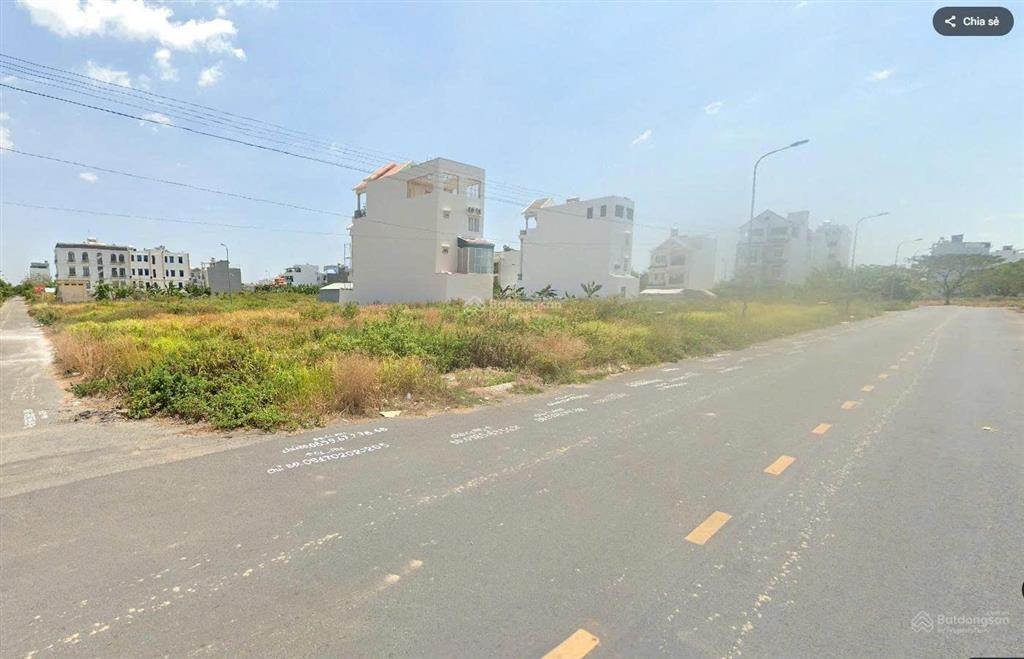 Bán khuôn biệt thự 1 hầm 4 tầng tại trương văn bang  7x18m  giá 19 tỷ còn thương lượng