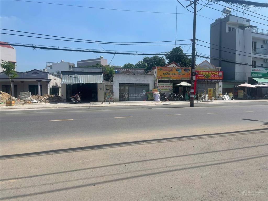 Bán căn nhà c4 đường lê trọng tấn, tân phú  6x47m nh 11m  ctxd 1h + 7t giá 30 tỷ còn thương lượng