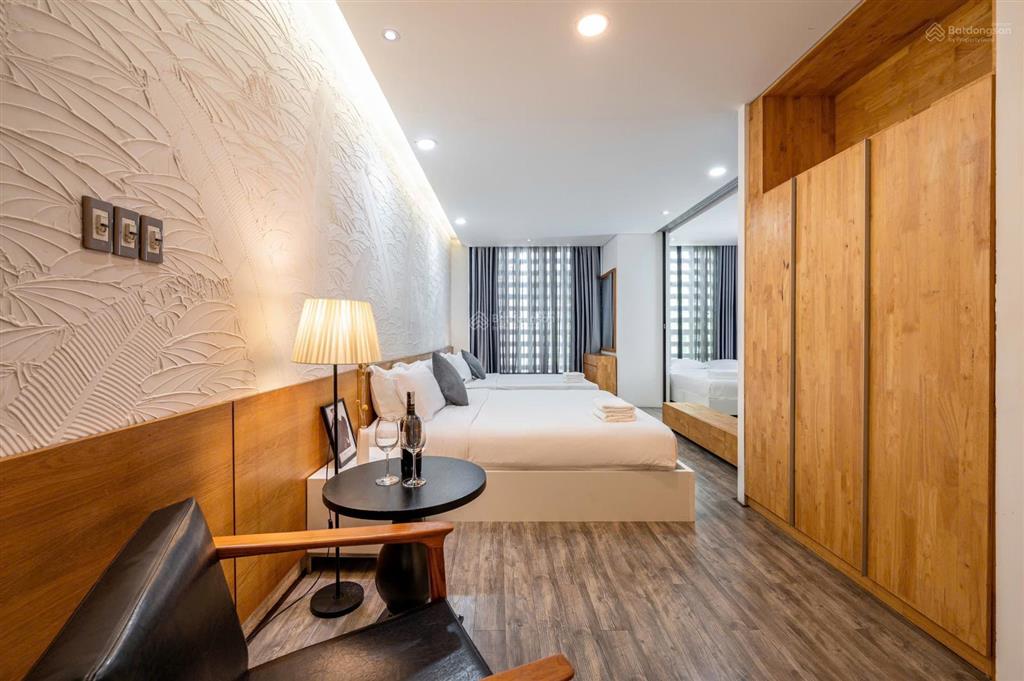 Cần bán gấp căn nhà mt trương văn bang  đoạn đẹp  5x21  4 tầng  giá 28 tỷ còn thương lượng