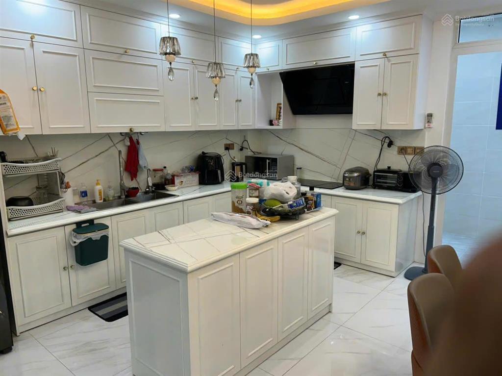 Giá 18.5 tỷ căn nhà 4 tầng mt tại cao đức lân, view công viên  4x20  hđt 48tr/tháng ( 100%)