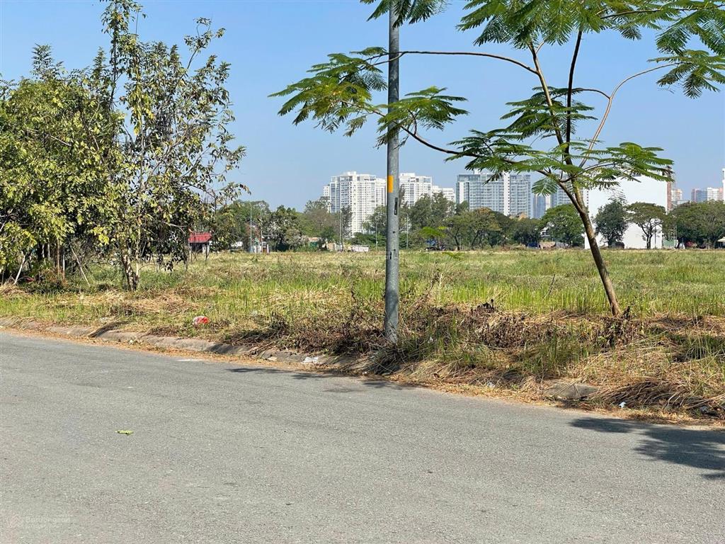 Bán khuôn đất mặt tiền trương văn bang  7x19m  xây cao  giá 36 tỷ còn thương lượng