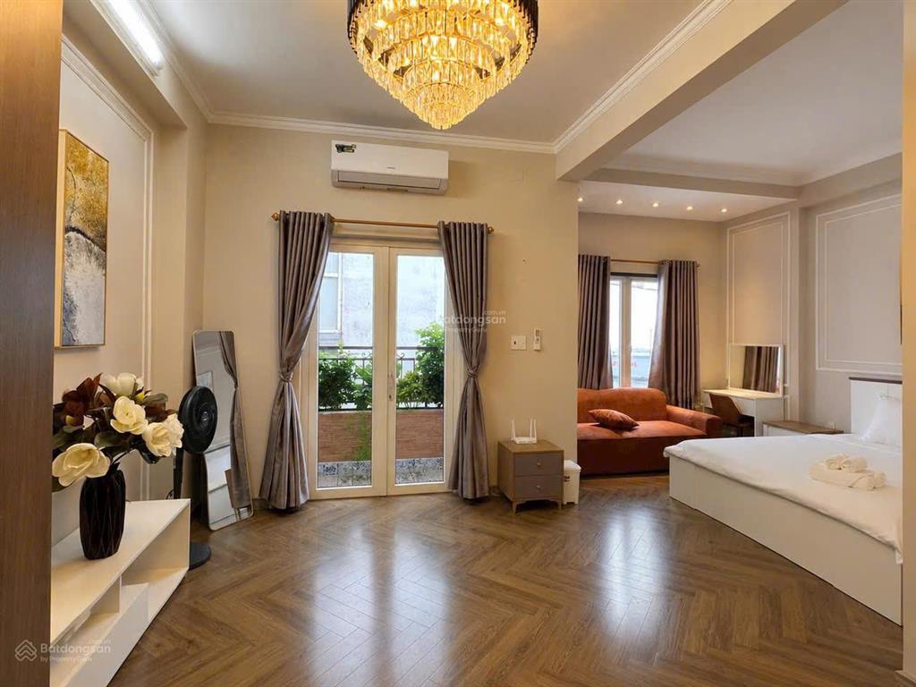 Bán căn biệt thự 2 tầng ngay trương văn bang  7x18.5m  ctxd 1 hầm 4 tầng. giá 19 tỷ thương lượng