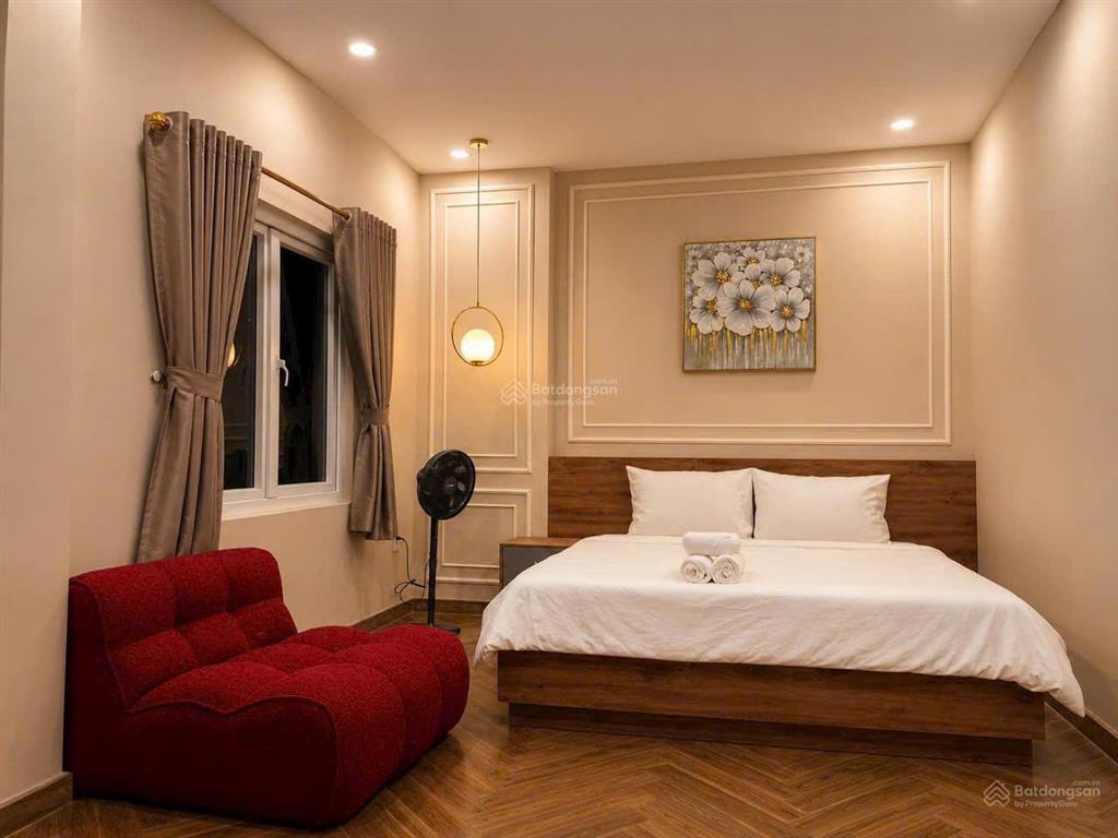 Bán căn biệt thự 2 tầng ngay trương văn bang  7x18.5m  ctxd 1 hầm 4 tầng. giá 19 tỷ thương lượng