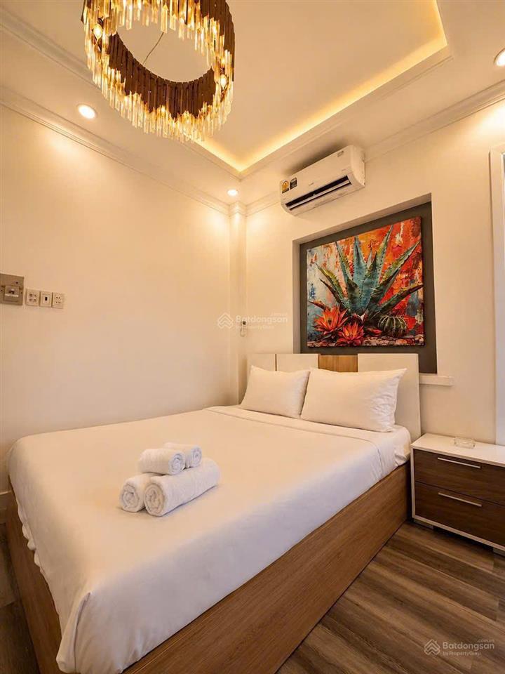 Bán căn biệt thự 2 tầng ngay trương văn bang  7x18.5m  ctxd 1 hầm 4 tầng. giá 19 tỷ thương lượng
