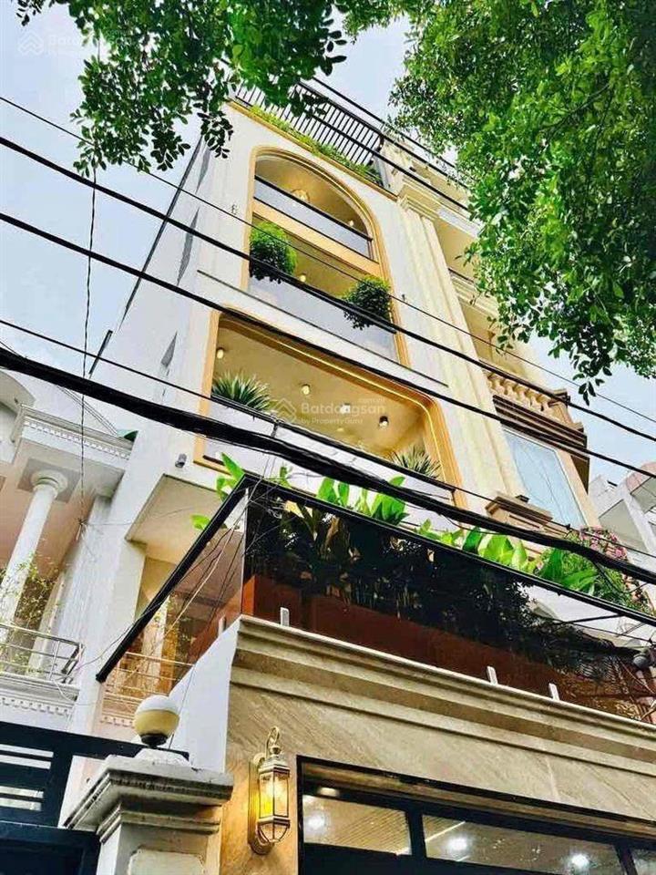 Căn nhà mtkd hoàng sa  q1. nhà 3 tầng đoạn đẹp  4x16  hđt 55tr  giá 17 tỷ còn thương lượng