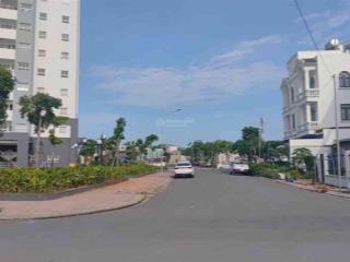 Đất lớn  dt 720m  ngay chợ bình trị đông  tên lửa  ngang 30m  gồm nhà 4 tầng  thich họp xây