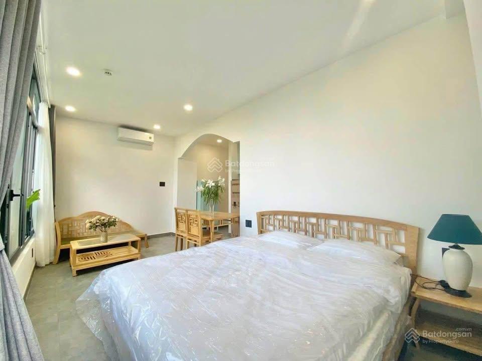 Cho thuê biệt thự ngay gần đỗ xuân hợp, global city, gia hoà 8x20m 3l4pn...  0901 193 ***