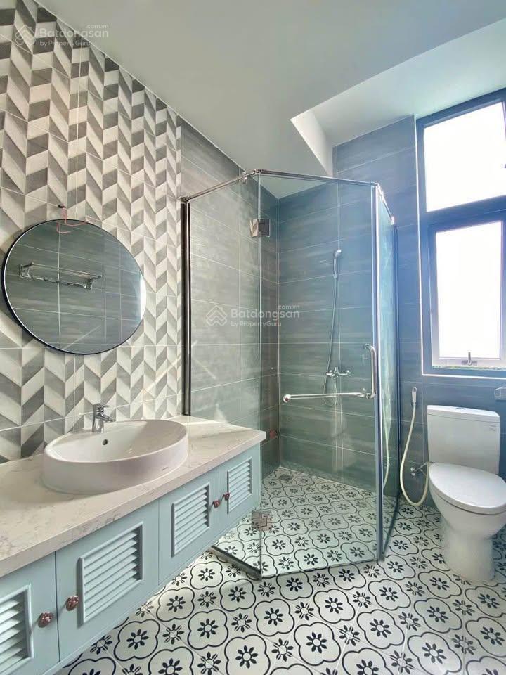Cho thuê biệt thự ngay gần đỗ xuân hợp, global city, gia hoà 8x20m 3l4pn...  0901 193 ***