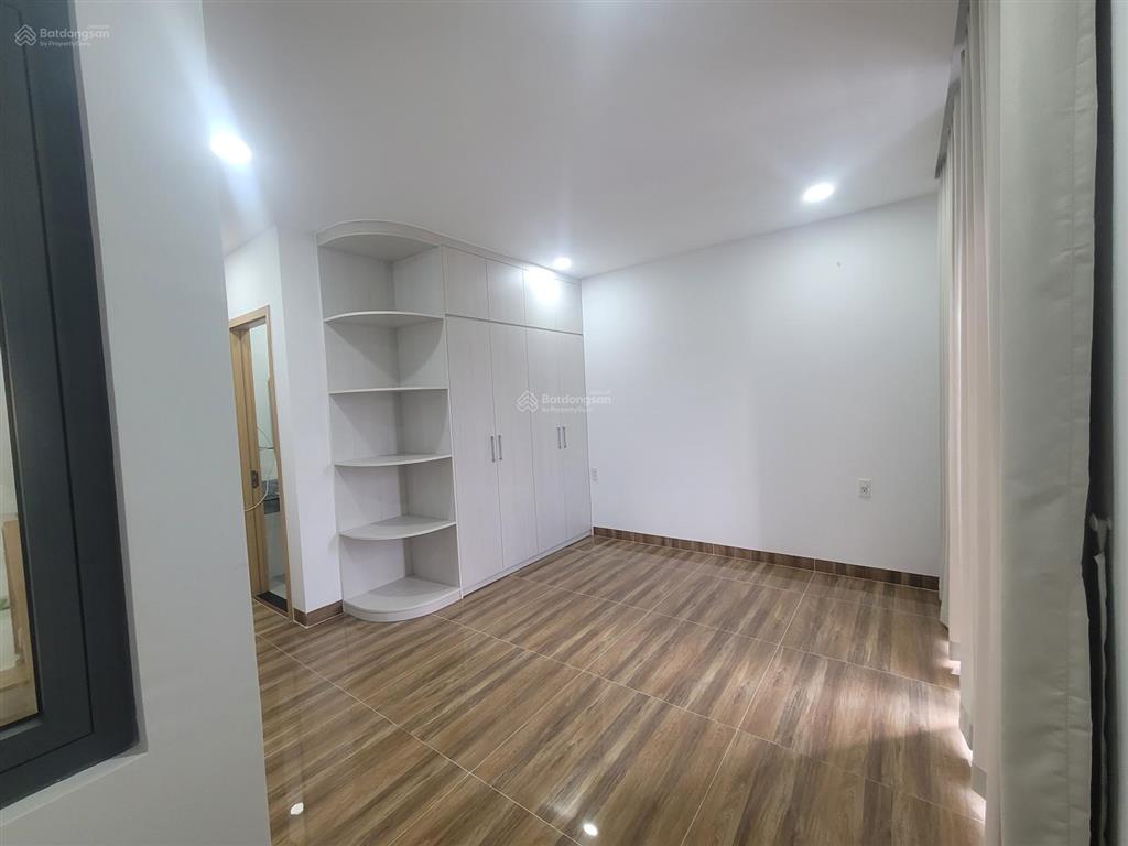 Cho thuê nhà rio vista từ 16tr gần gia hòa, đỗ xuân hợp 5x15m 3 lầu 4pn, gara.  0901 193 ***