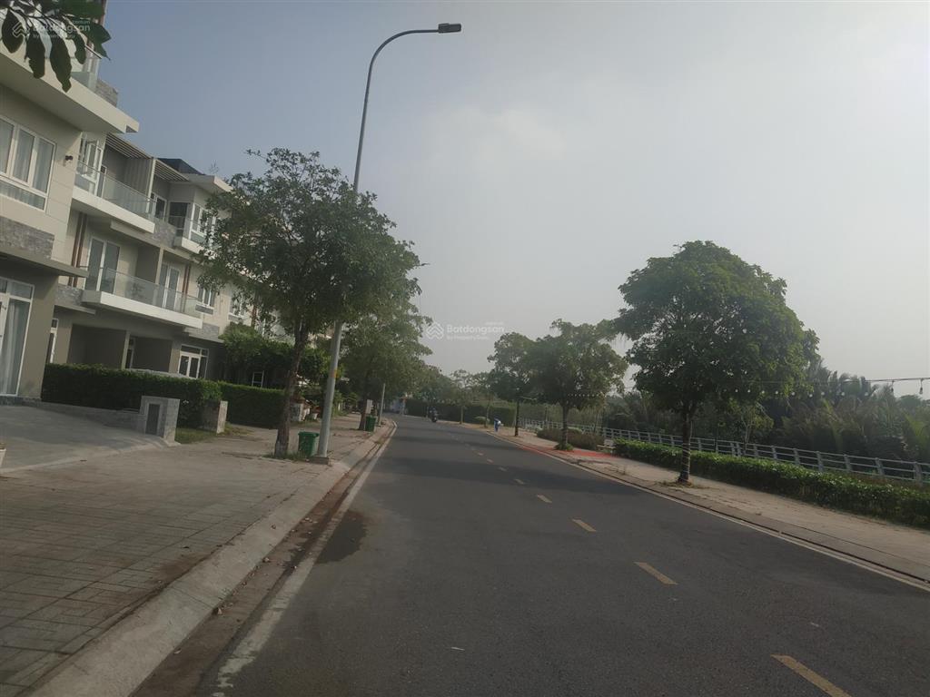 Cho thuê nhà rio vista từ 16tr gần gia hòa, đỗ xuân hợp 5x15m 3 lầu 4pn, gara.  0901 193 ***