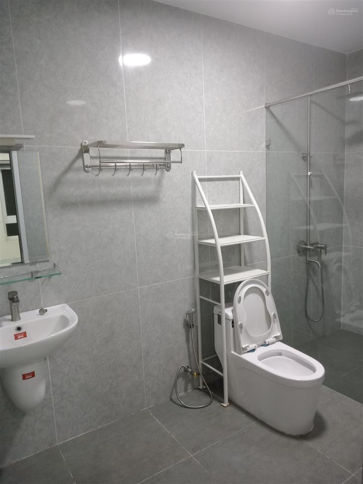 Cho thuê nhà rio vista 7x18m 18tr gần gia hòa, đỗ xuân hợp 5x15m 3 lầu 4pn, gara.  0901 193 ***