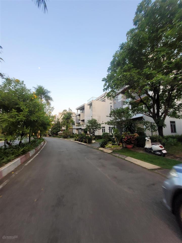 Biệt thự villapark 200m2 gần liên phường, bưng ông thoàn giá từ 23tr.  0901 193 ***