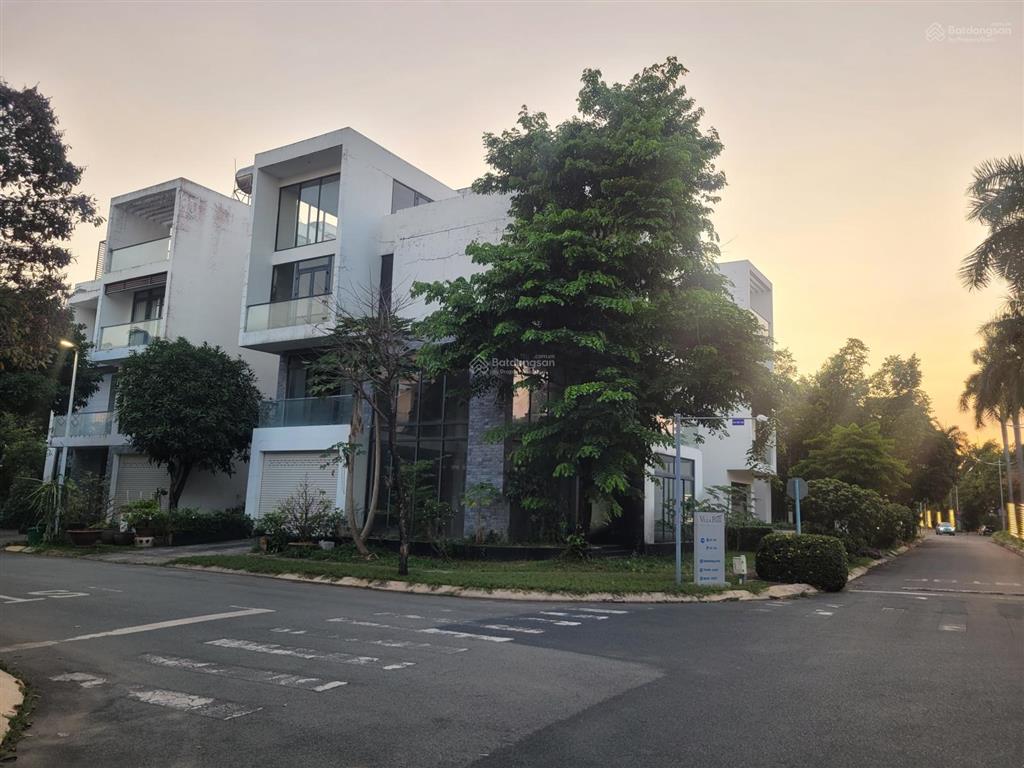 Biệt thự villapark 200m2 gần liên phường, bưng ông thoàn giá từ 23tr.  0901 193 ***