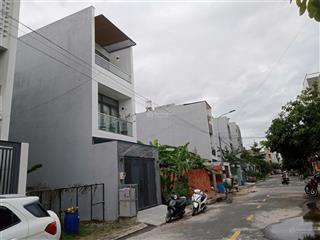 Cho thuê nhà gần liên phường, bưng ông thoàn 55m2 3l4pn gara.  0901 193 ***