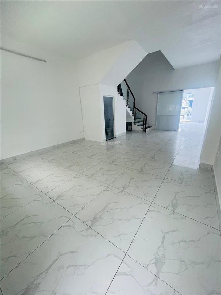 Cho thuê nhà mặt tiền liên phường 100150m2 từ 24tr gần đỗ xuân hợp.  0901 193 ***