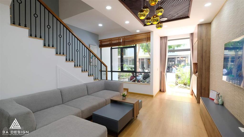 Cho thuê nhà riverpark 14,5tr gần vx liên phường, đỗ xuân hợp 5x15m 3 lầu 3pn.  0901 193 ***