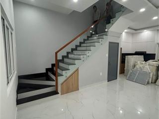 Cho thuê nhà riovista 17tr gần gia hòa, đỗ xuân hợp 5x15m 3 lầu 4pn, gara.  0901 193 ***