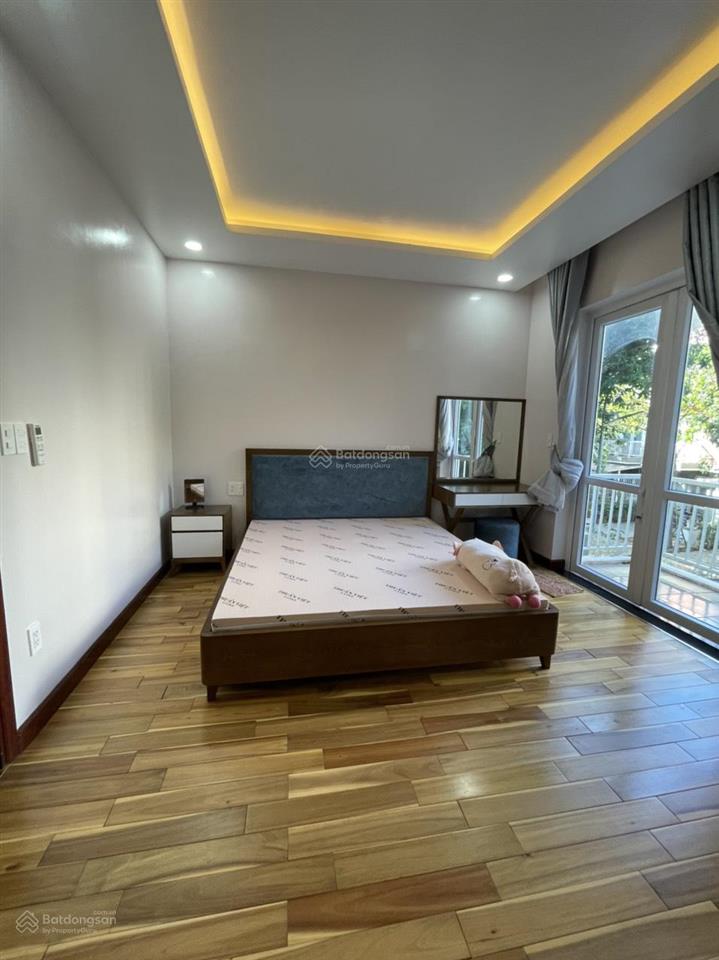 Cho thuê nhà rio vista từ 16tr gần gia hòa, đỗ xuân hợp 5x15m 3 lầu 4pn, gara.  0901 193 ***