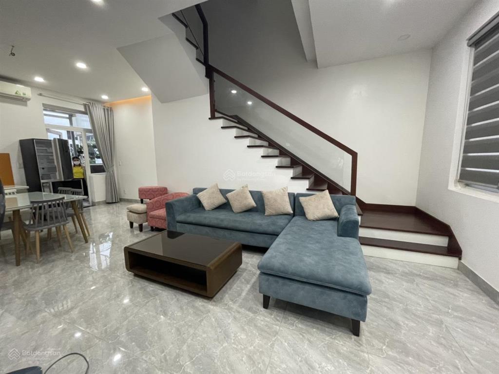 Cho thuê nhà rio vista từ 16tr gần gia hòa, đỗ xuân hợp 5x15m 3 lầu 4pn, gara.  0901 193 ***