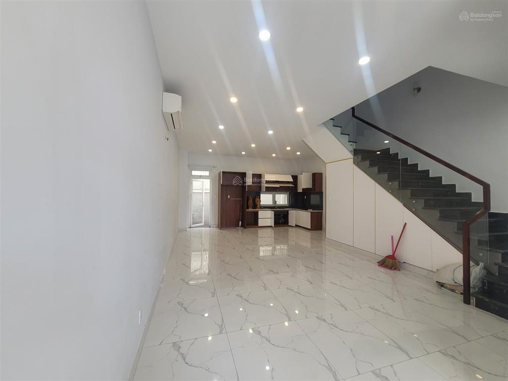 Cho thuê nhà merita 3l4pn từ 18tr gần liên phường, đỗ xuân hợp.  0901 193 ***