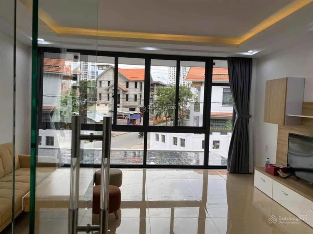 Cho thuê nhà mặt tiền gần liên phường, đỗ xuân hợp 5x18m 3l4pn sân thượng.  0901 193 ***