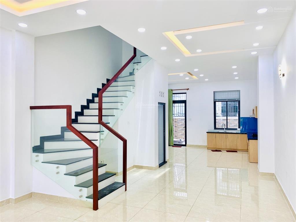 Cho thuê nhà kdc đồng bộ gần đỗ xuân hợp, globalcity 5x20m 3l4pn.  0901 193 ***