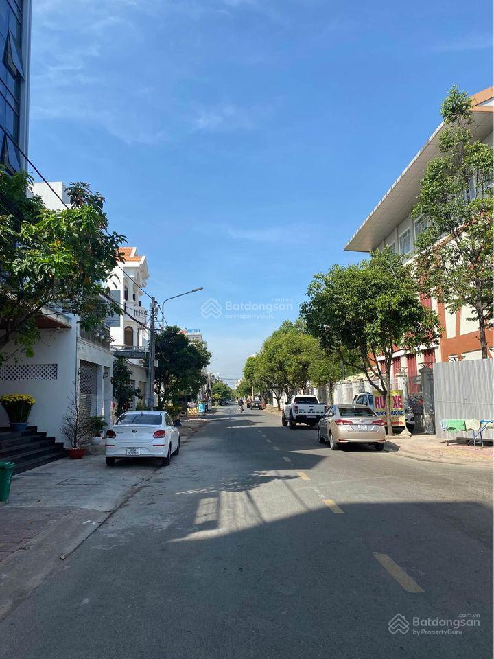 Cho thuê nhà kdc đồng bộ gần đỗ xuân hợp, globalcity 5x20m 3l4pn.  0901 193 ***