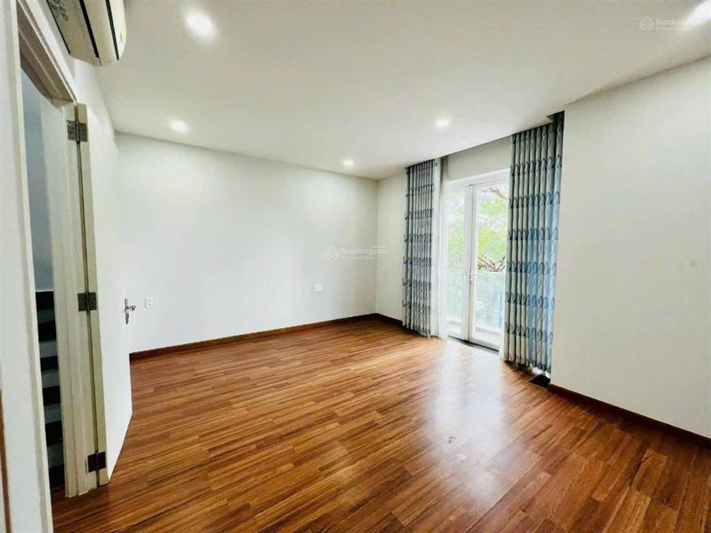 Cho thuê nhà merita 3l4pn từ 18tr gần liên phường, đỗ xuân hợp.  0901 193 ***