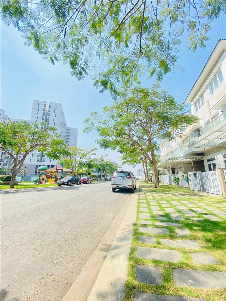 Cho thuê nhà merita 3l4pn từ 18tr gần liên phường, đỗ xuân hợp.  0901 193 ***