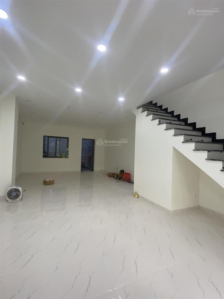 Cho thuê nhà 15tr 5x16m 3 lầu, gara rộng gần khu vực đỗ xuân hợp, cầu năm lý.  0901 193 ***