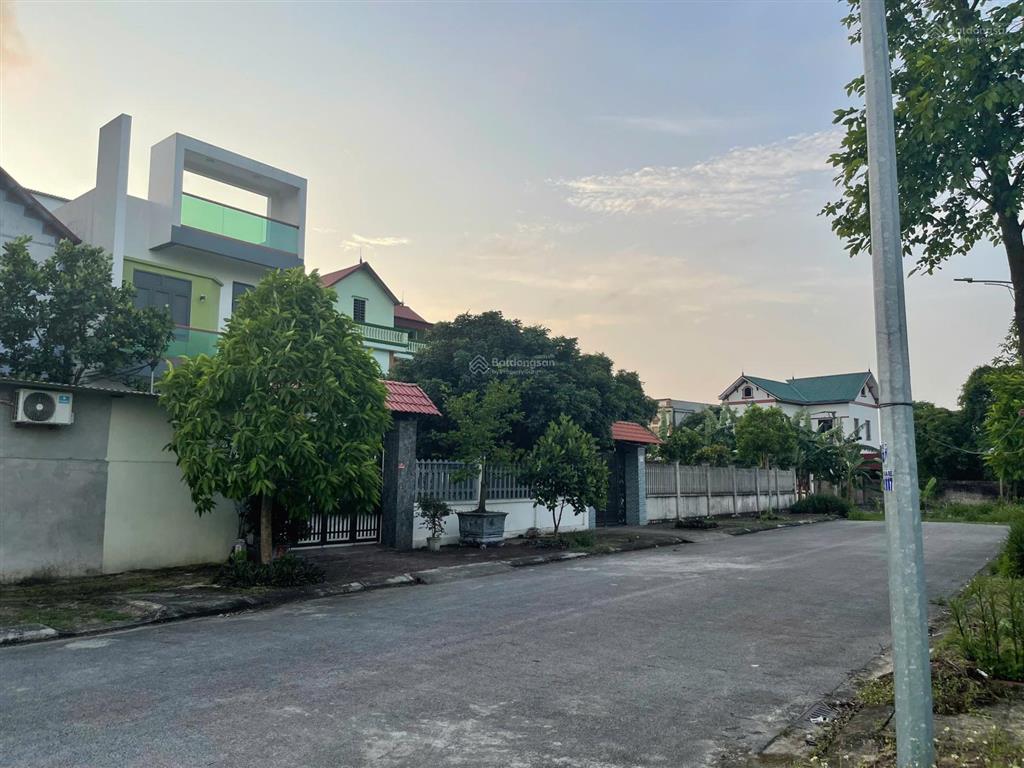 Chính chủ gửi bán lô đất phân lô giãn dân tại ninh xá thuận thành  sân bay gia bình