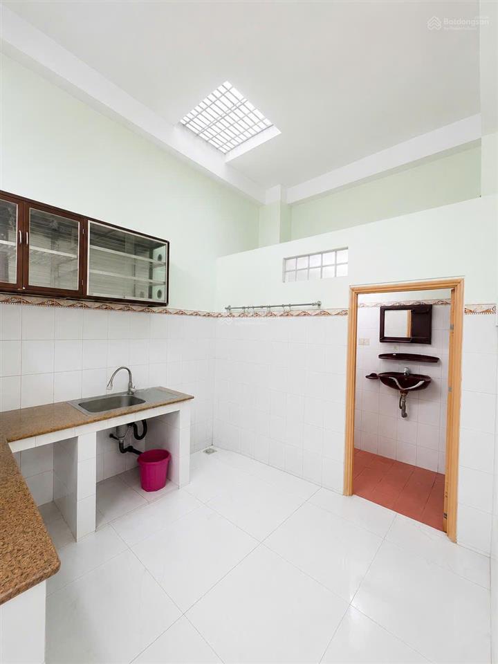 Bán nhà hẻm 5m đường nguyễn sơn, tân phú, dt 4x13m giá 5 tỷ 9. tl