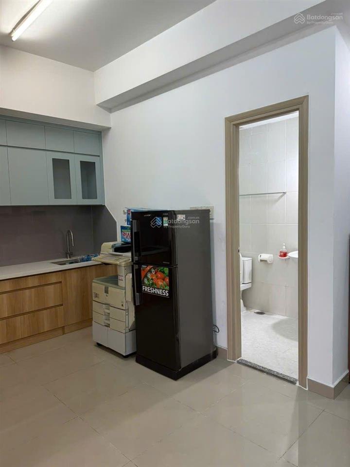 Bán gấp cc phú đạt , 2pn 1wc lầu cao thoáng có ban công