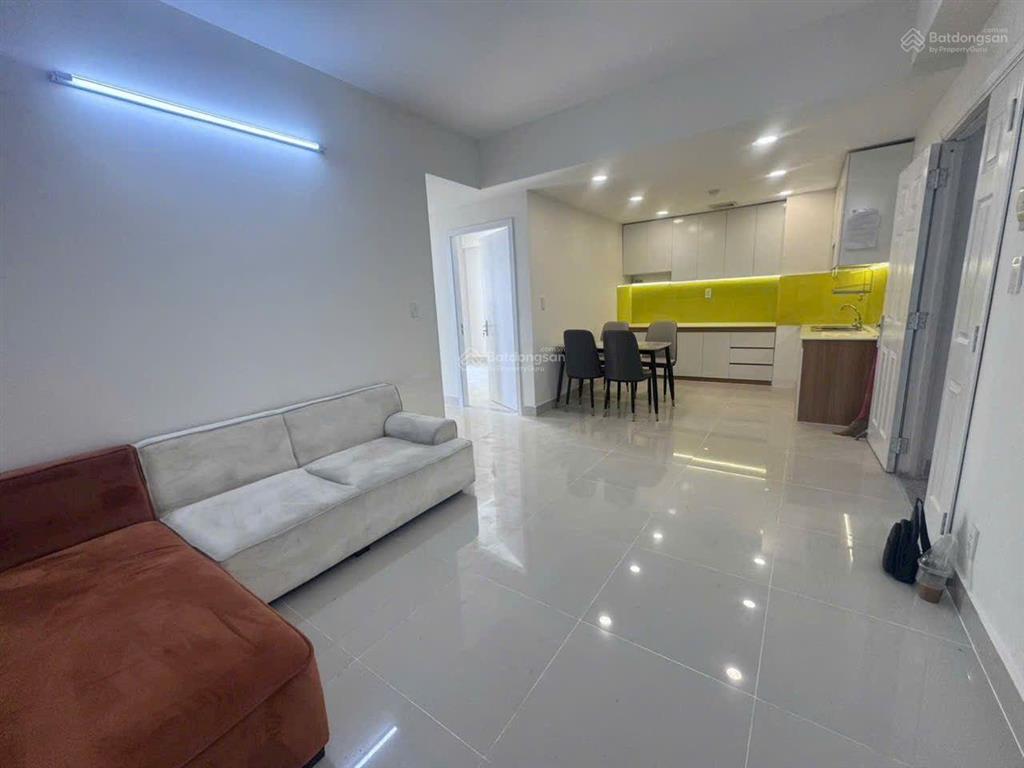 Bán gấp chung cư 1050 2pn 1wc nhà đẹp