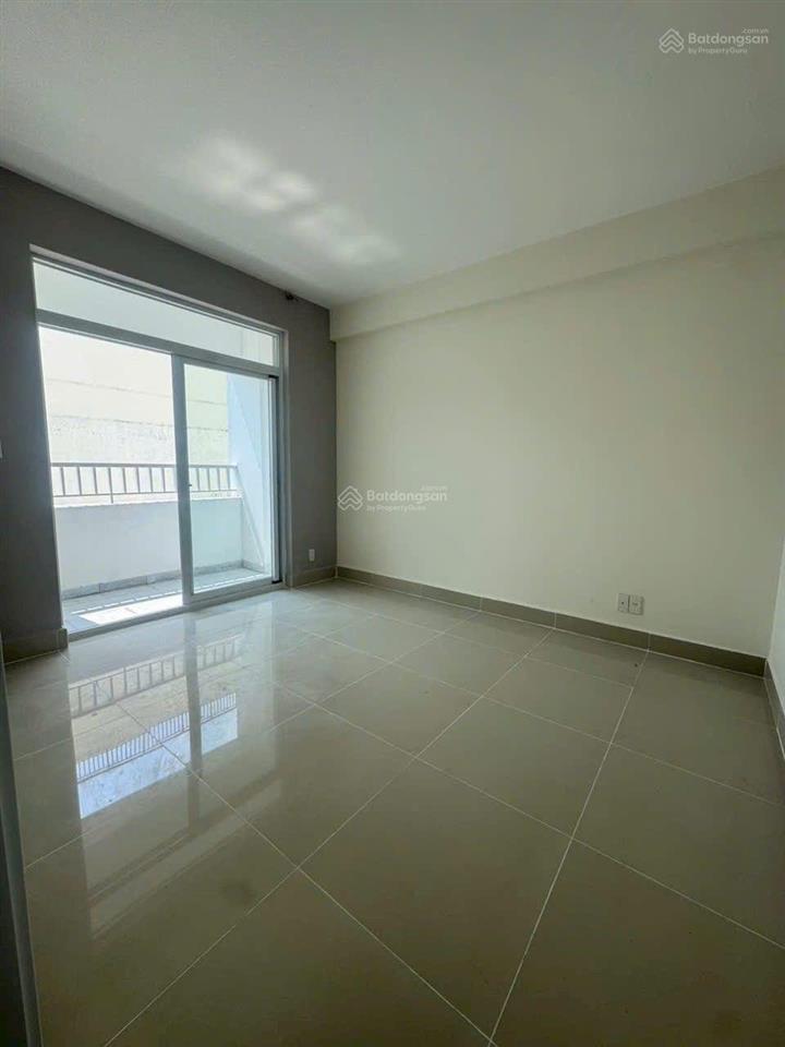 Bán gấp chung cư 1050 2pn 1wc nhà đẹp
