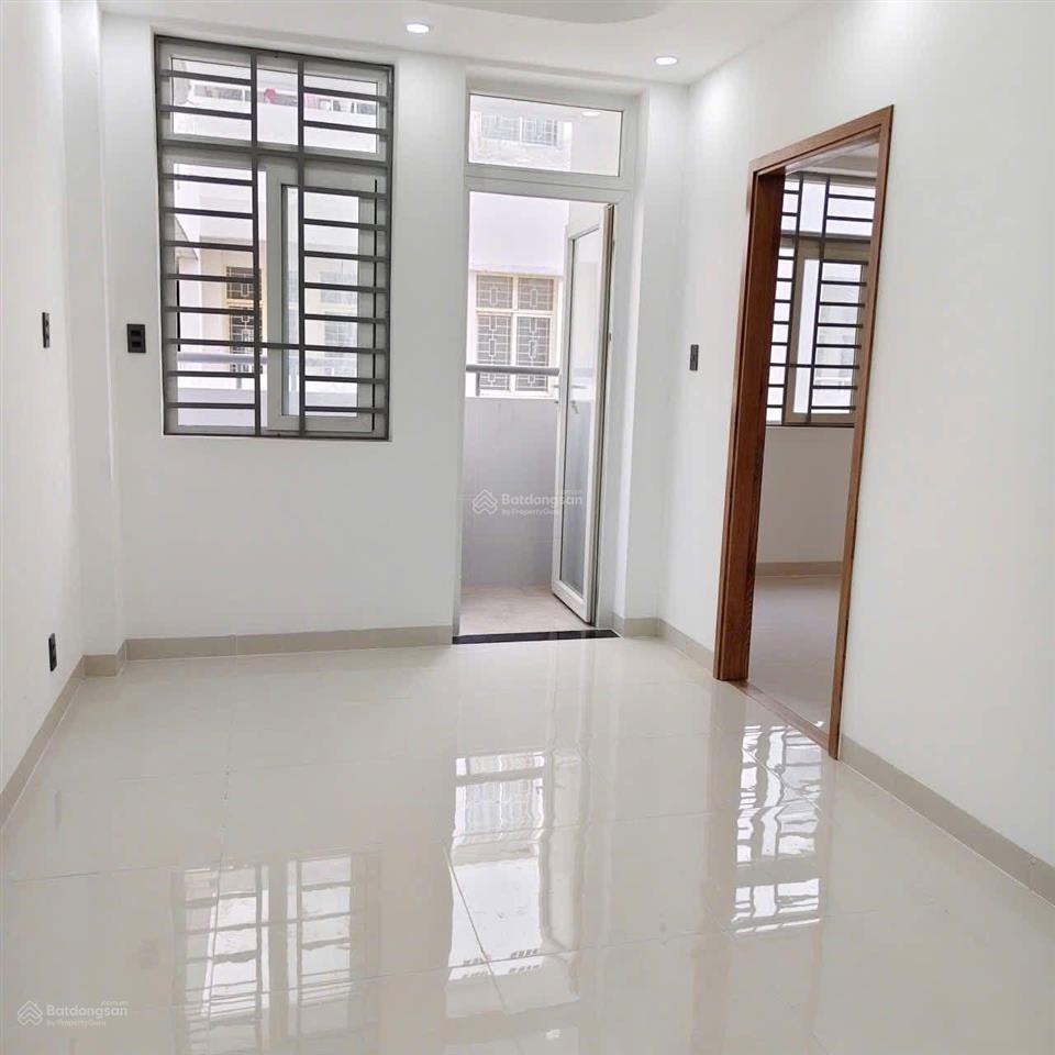 Bán gấp chung cư b1 trường sa , 2pn 2wc
