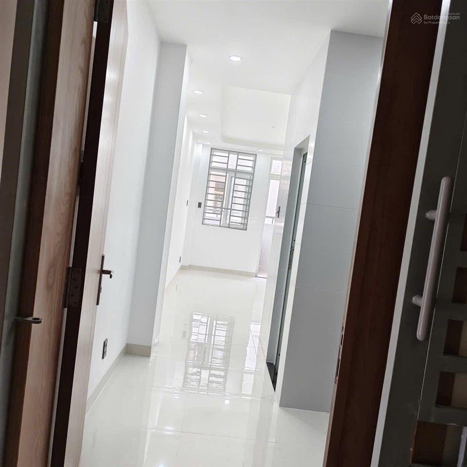 Bán gấp chung cư b1 trường sa , 2pn 2wc