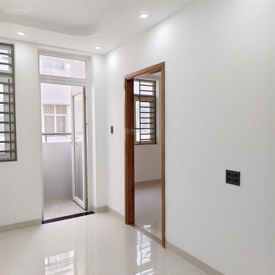 Bán gấp chung cư b1 trường sa , 2pn 2wc