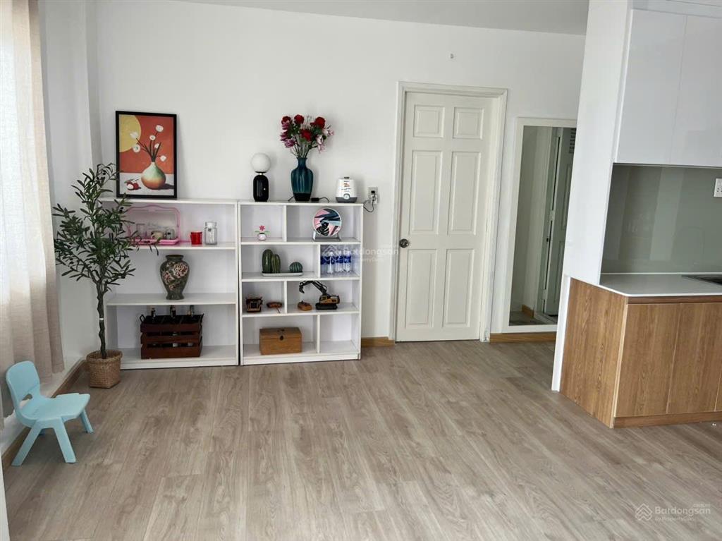 Bán gấp chung cư ngay d5 bình thạnh, 3pn 2wc, full nội thất, căn góc nhà đẹp.
