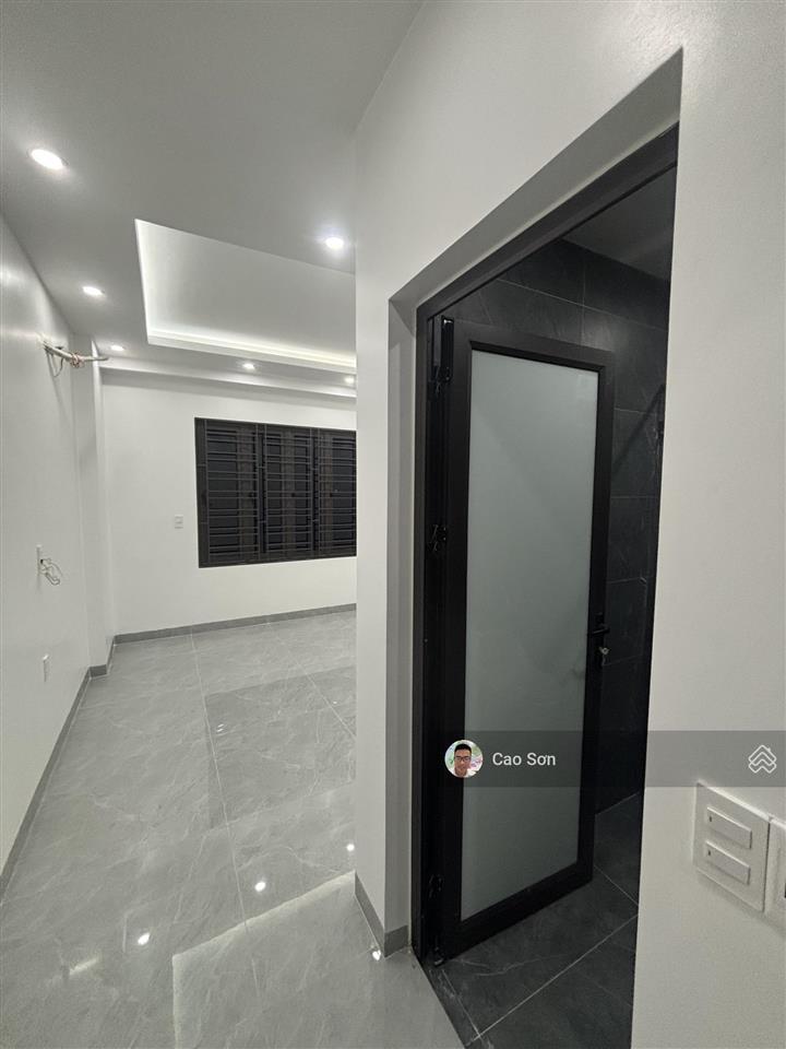 Bán nhà mặt đường khu vực đằng hải, 52m2 4 tầng, lô góc, đường rộng 8m, hố chờ thang máy, 5,35 tỷ