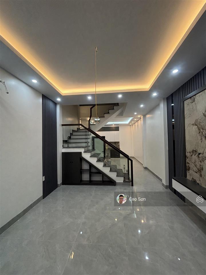Bán nhà mặt đường khu vực đằng hải, 52m2 4 tầng, lô góc, đường rộng 8m, hố chờ thang máy, 5,35 tỷ