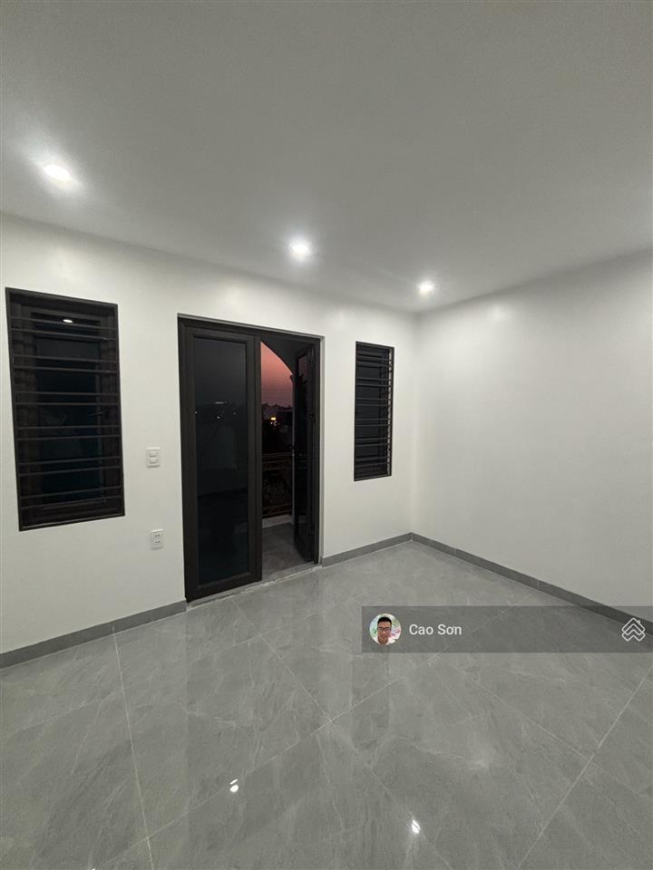 Bán nhà mặt đường khu vực đằng hải, 52m2 4 tầng, lô góc, đường rộng 8m, hố chờ thang máy, 5,35 tỷ
