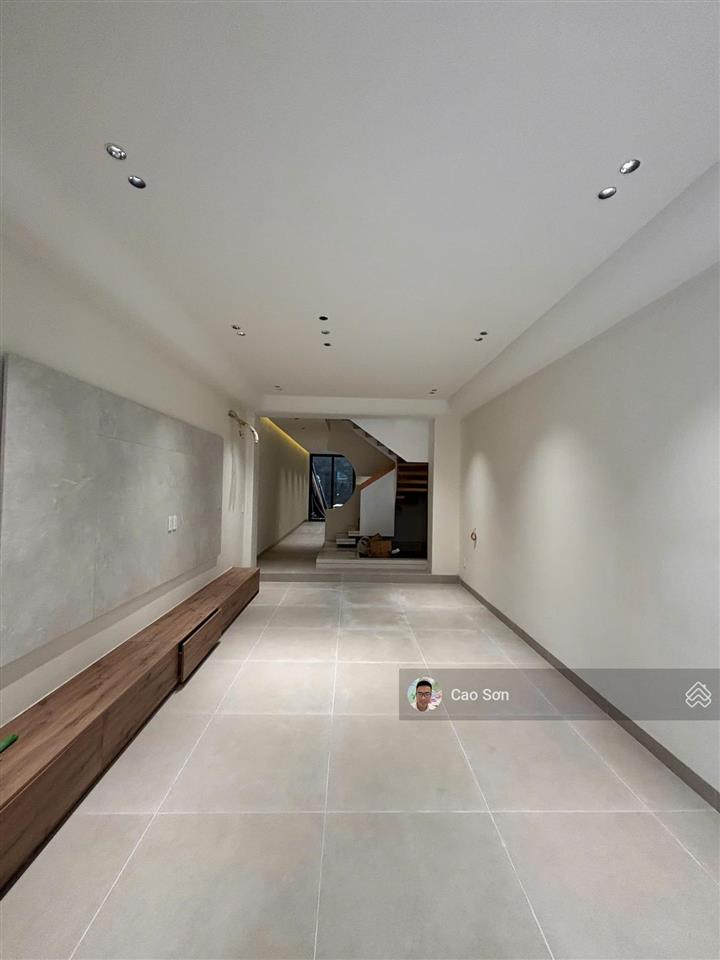 Bán nhà tuyến 2 văn cao, 72m2 4 tầng, đường rộng 12m, xây độc lập, ô tô đỗ cửa, giá chào 9,5 tỷ