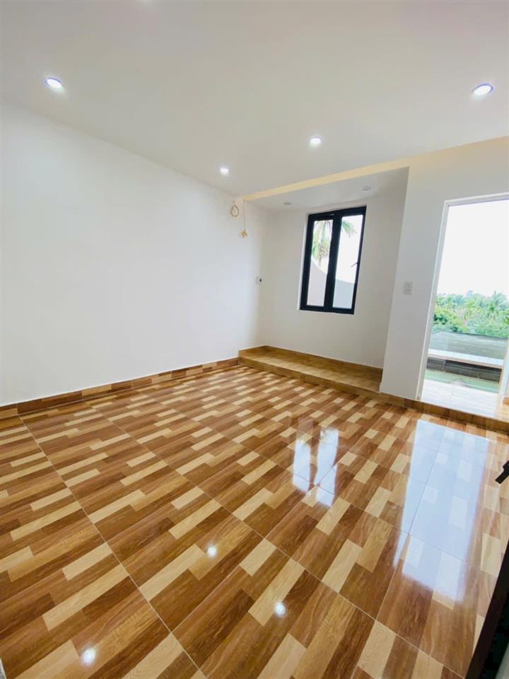 Bán nhà mặt ngõ đằng hải, 43m2 3 tầng, 3 ngủ, mặt ngõ ô tô chạy thông, dân xây độc lập, giá 3,15 tỷ