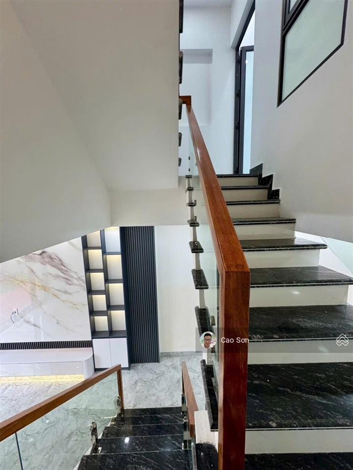Bán nhà sau nhà mặt ngõ hàng tổng, đằng hải, 41m2 3 tầng, xây mới đẹp thoáng, giá 2 tỷ 850