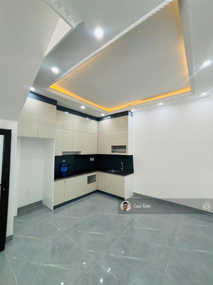 Bán nhà mặt ngõ 8m phương lưu, ngõ rộng 8m ô tô đỗ cửa, 42m2 4 tầng xây mới, giá 4,55 tỷ
