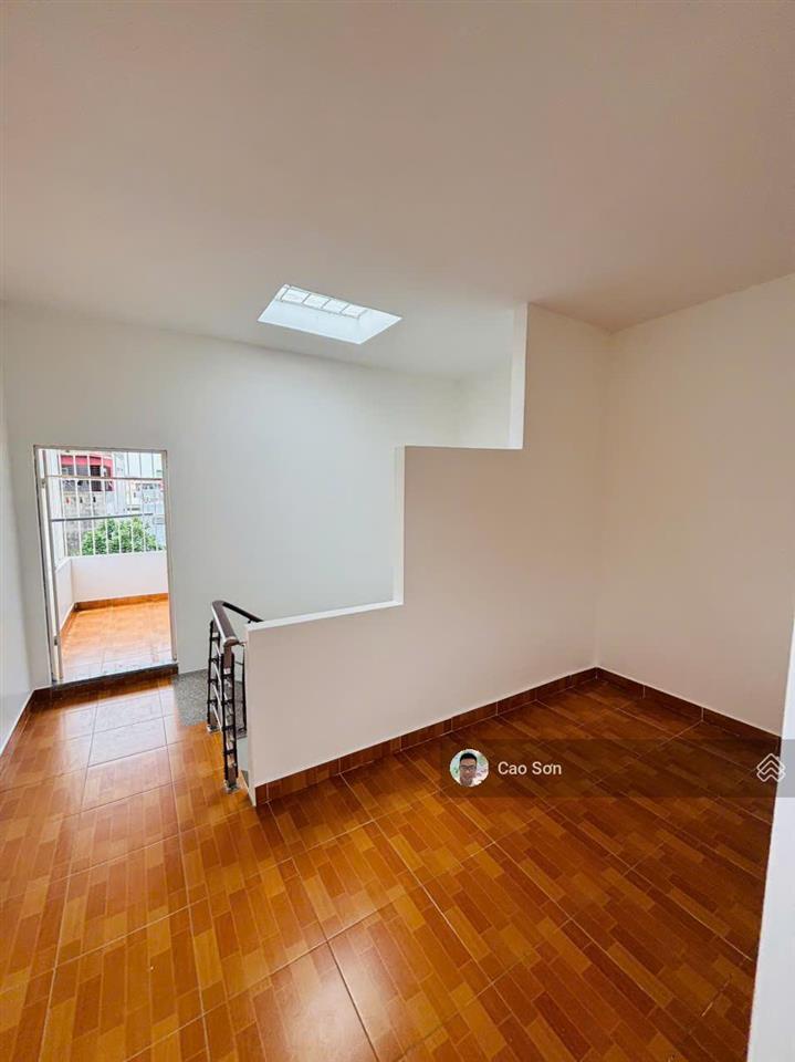 Bán nhà riêng có sân tại đằng hải, 43m2 3 tầng 3 ngủ, ô tô nhỏ tận cửa, ngõ cao thoáng, 2,35 tỷ